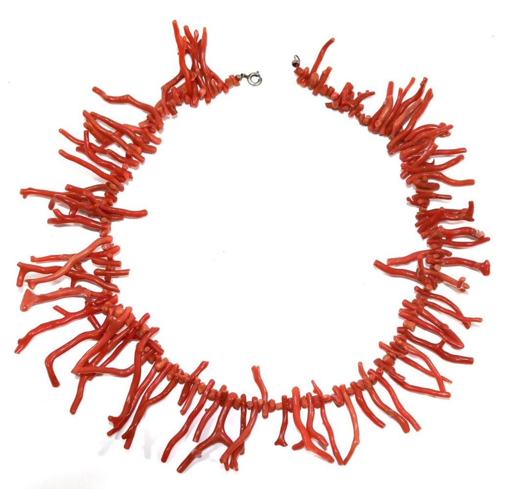 Große Abbildung Nr.1: 136-2534 Korallenschmuck.: (Schmuck)