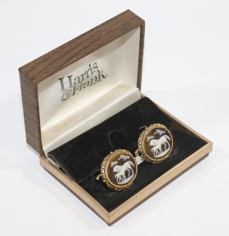 Große Abbildung Nr.4: 136-2540 Manschettenknöpfe.: (Schmuck)