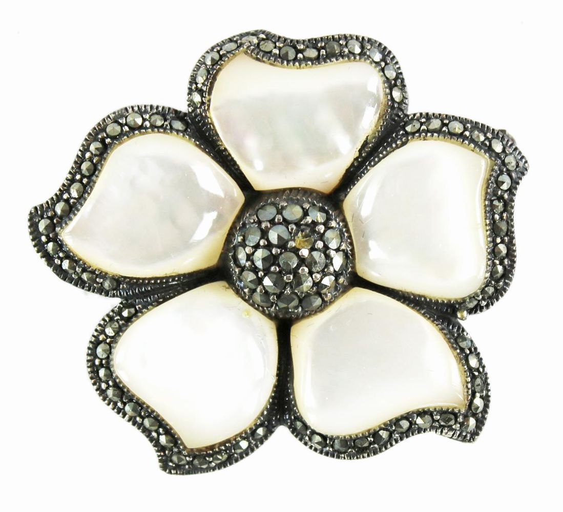 Große Abbildung Nr.1: 136-2546 Perlmuttbrosche.: (Schmuck, Silber)