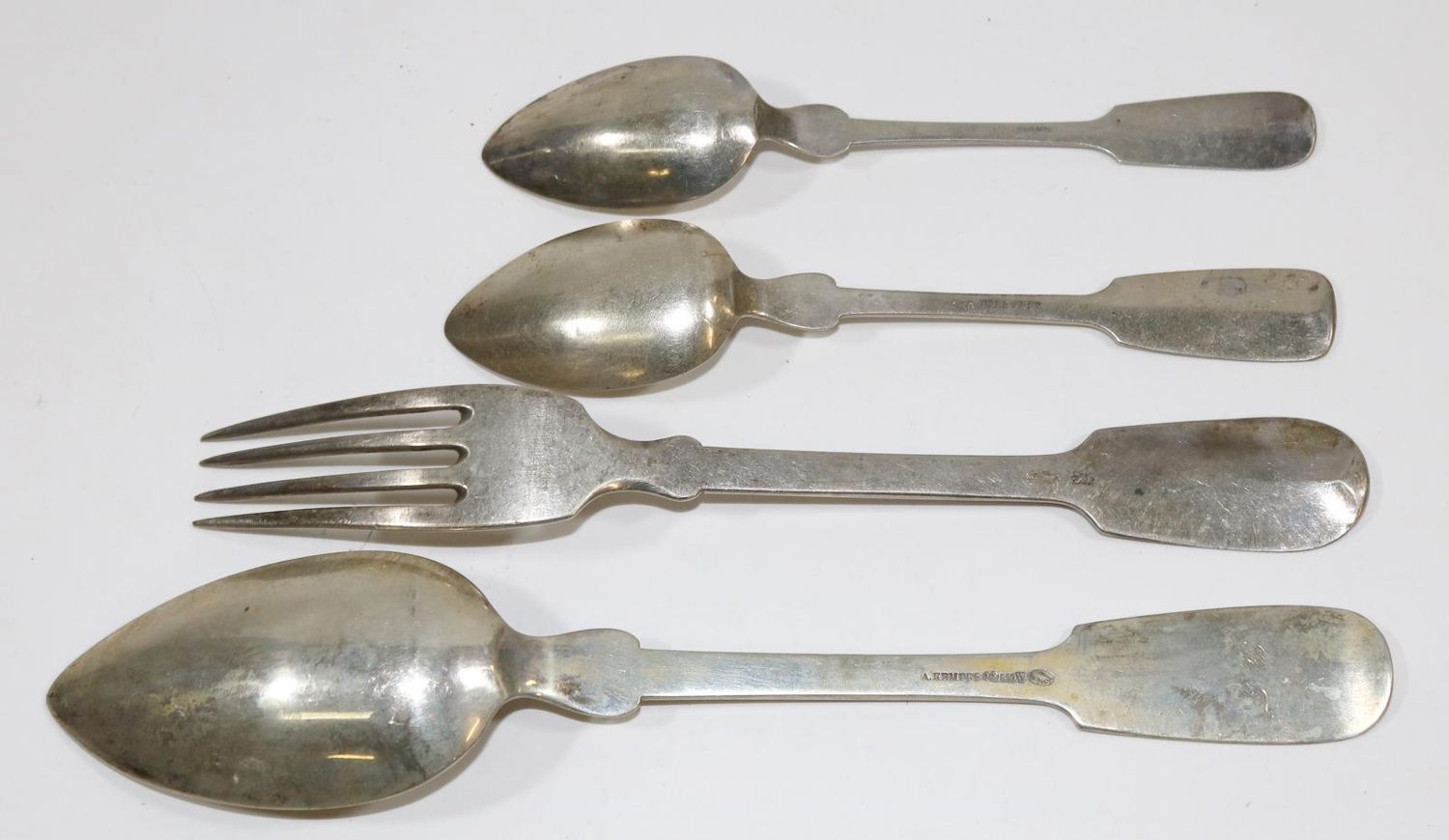 Große Abbildung Nr.2: 136-2554 Biedermeier Silberbesteck: (Silber)