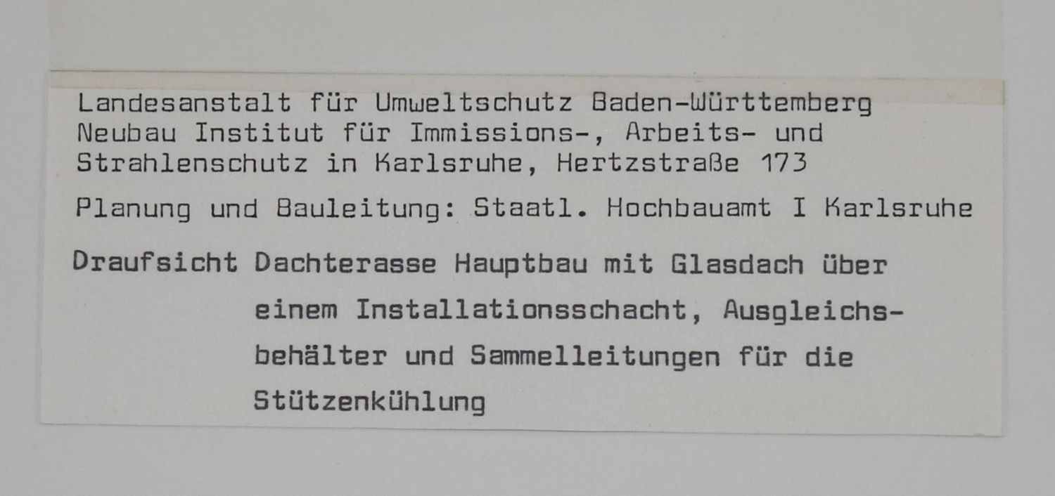 Große Abbildung Nr.6: 136-2676 Karlsruhe.: (Photographie)