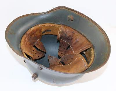 Bild Nr.2: 136-2273 Stahlhelm  erster Weltkrieg, original Zustand,: (Varia, Militaria)