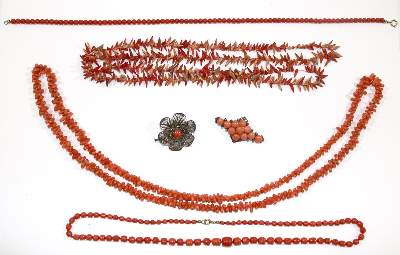 Bild Nr.2: 136-2534 Korallenschmuck.: (Schmuck)