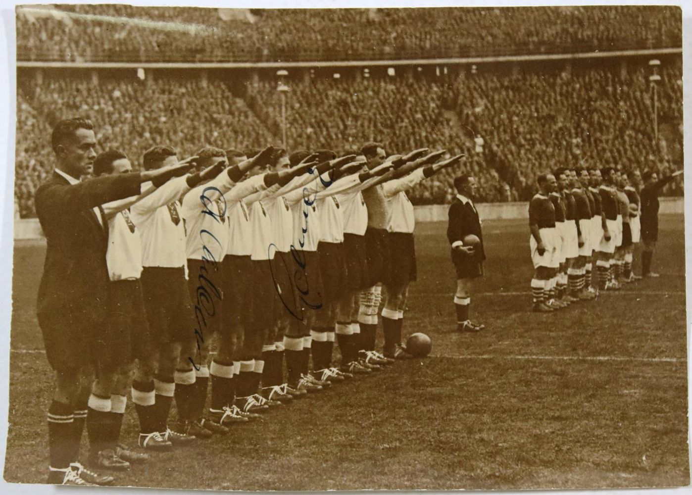 Große Abbildung Nr.1: 137-2165 Fußball.: (Sport)