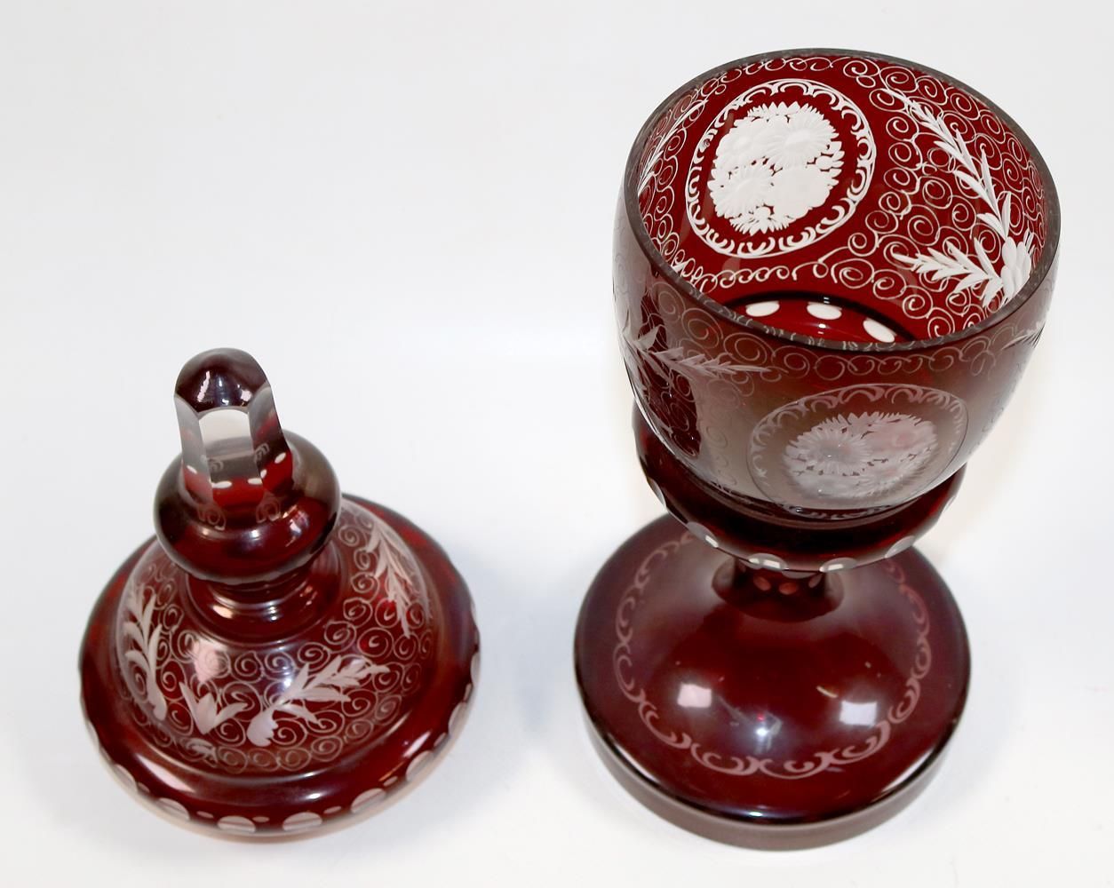 Große Abbildung Nr.2: 137-2189 Deckelpokal: (Varia, Glas)