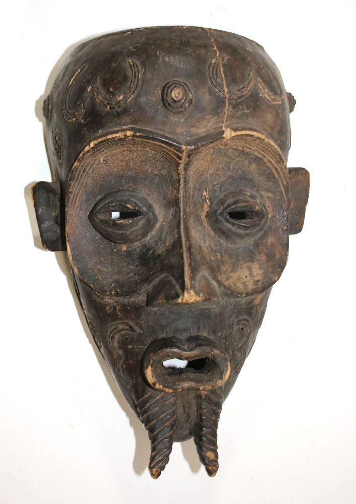 Große Abbildung Nr.1: 137-2241 Maske wohl der Songye: (Afrika, Masken)