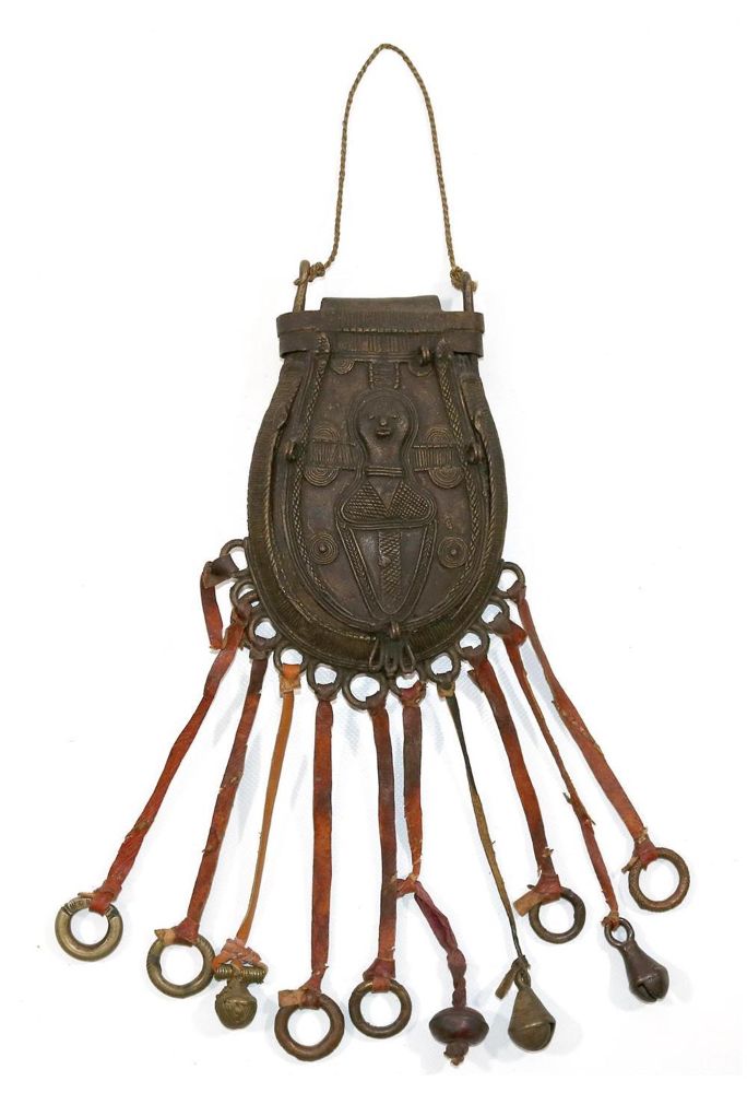 Große Abbildung Nr.1: 137-2264 Ritualtasche: (Afrika, Sammlung Wolfgang Nerlich)