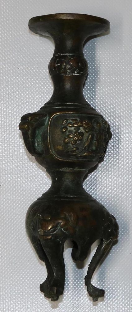 Große Abbildung Nr.2: 137-2281 Ritualgefäß,: (Asiatika)