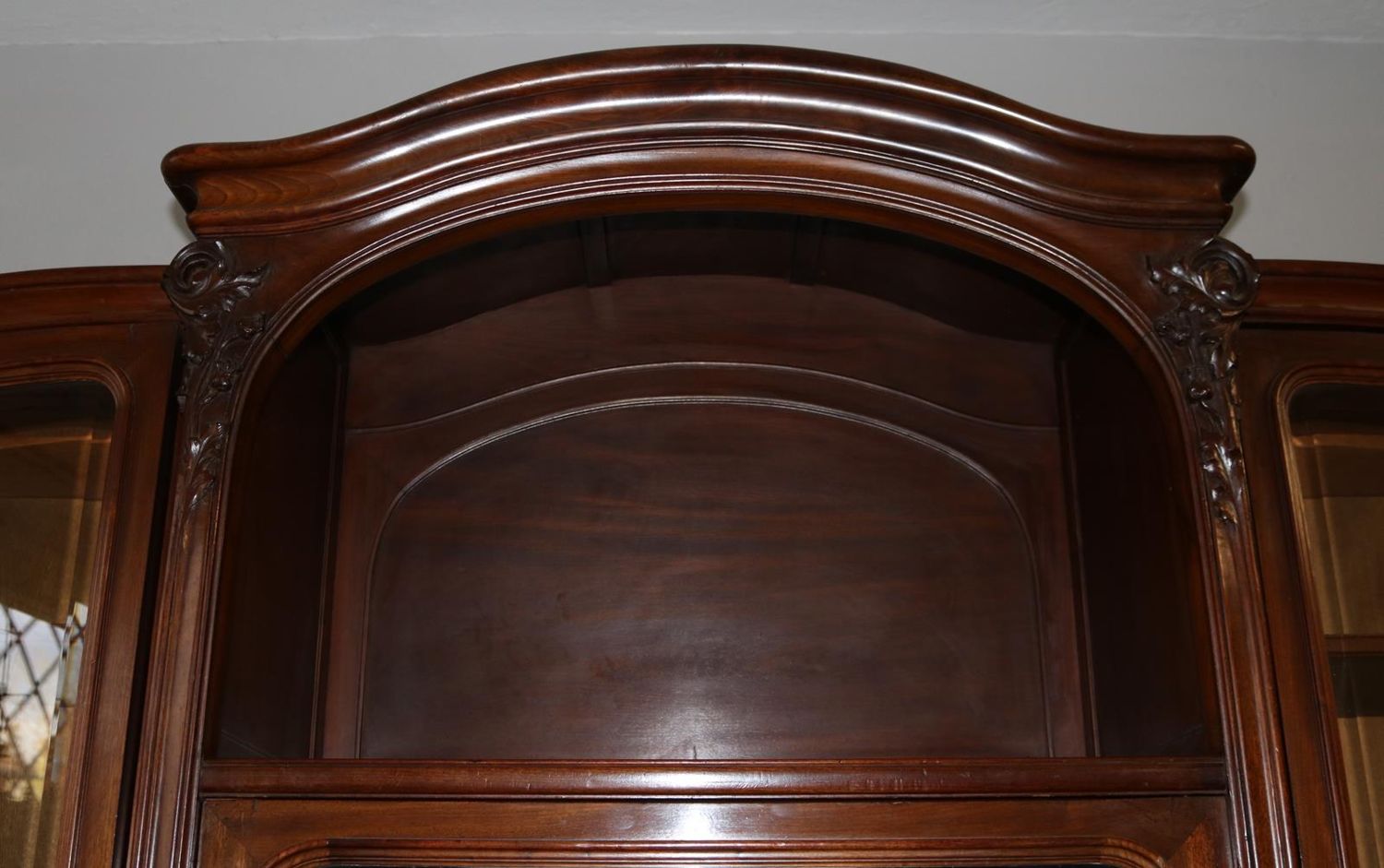 Große Abbildung Nr.5: 137-2316 Salonschrank Jugendstil.: (Möbel)
