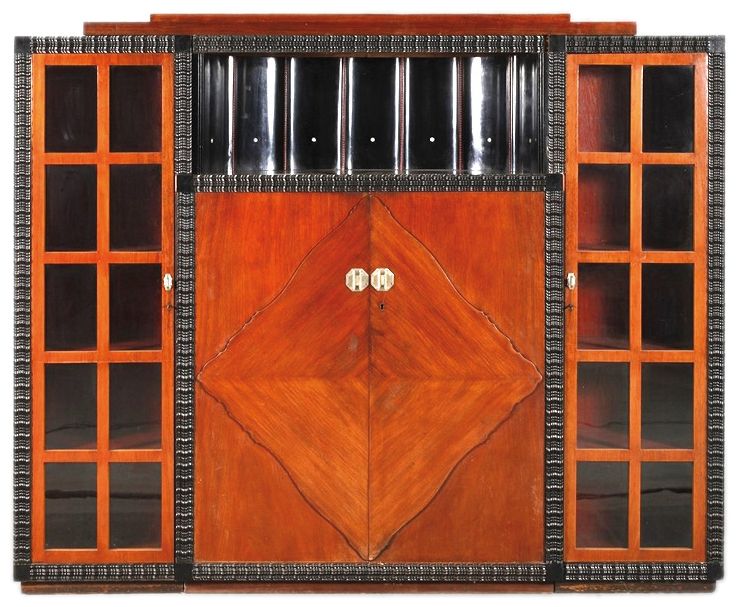 Große Abbildung Nr.1: 137-2317 Sammlungschrank des: (Möbel)