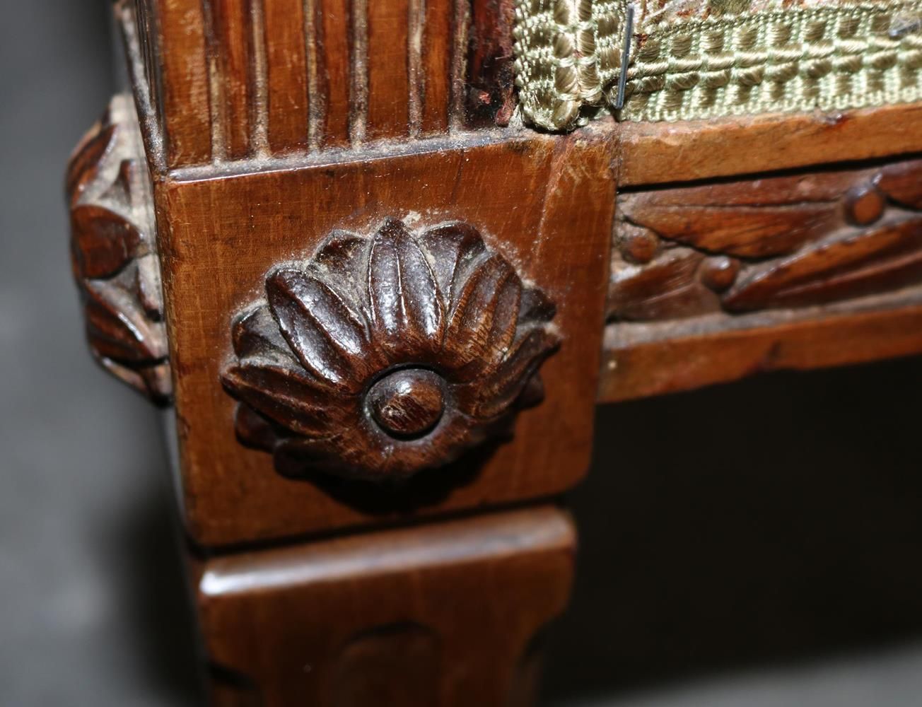 Große Abbildung Nr.4: 137-2320 Sofa im Louis Seize.: (Möbel)