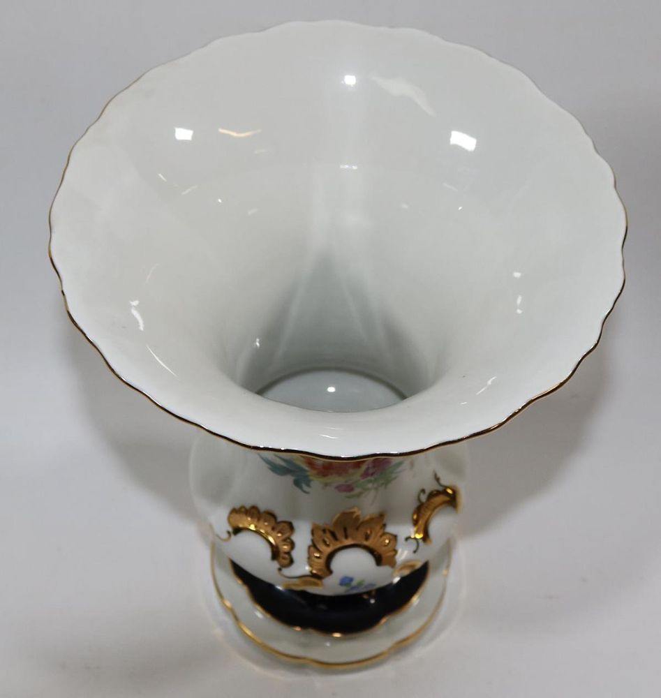 Große Abbildung Nr.2: 137-2380 Meissen Prunkvase.: (Porzellan u. Keramik, Meissen)