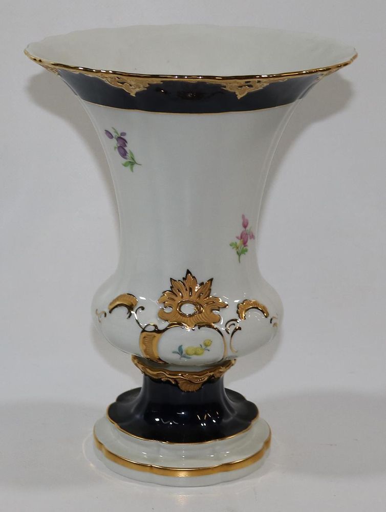 Große Abbildung Nr.3: 137-2380 Meissen Prunkvase.: (Porzellan u. Keramik, Meissen)