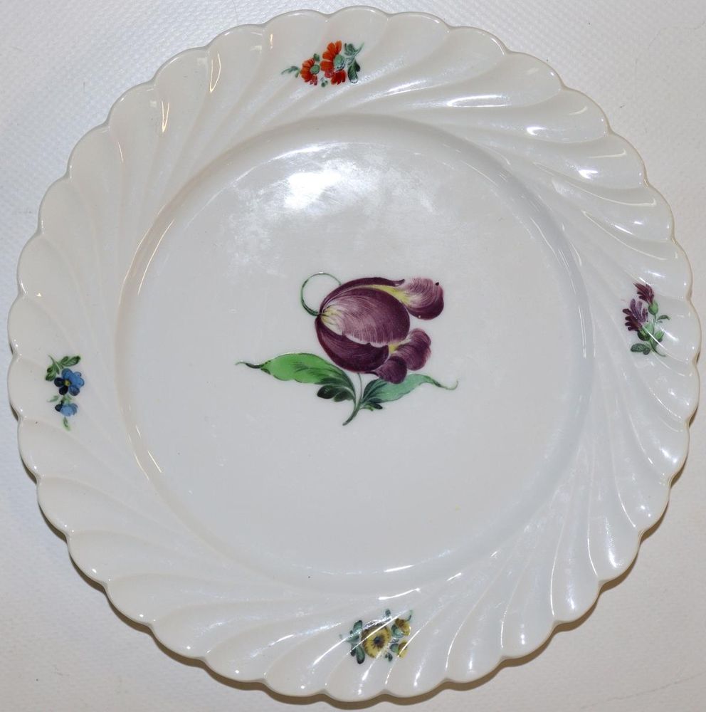 Große Abbildung Nr.4: 137-2386 Nymphenburg, Resteservice: (Porzellan u. Keramik)