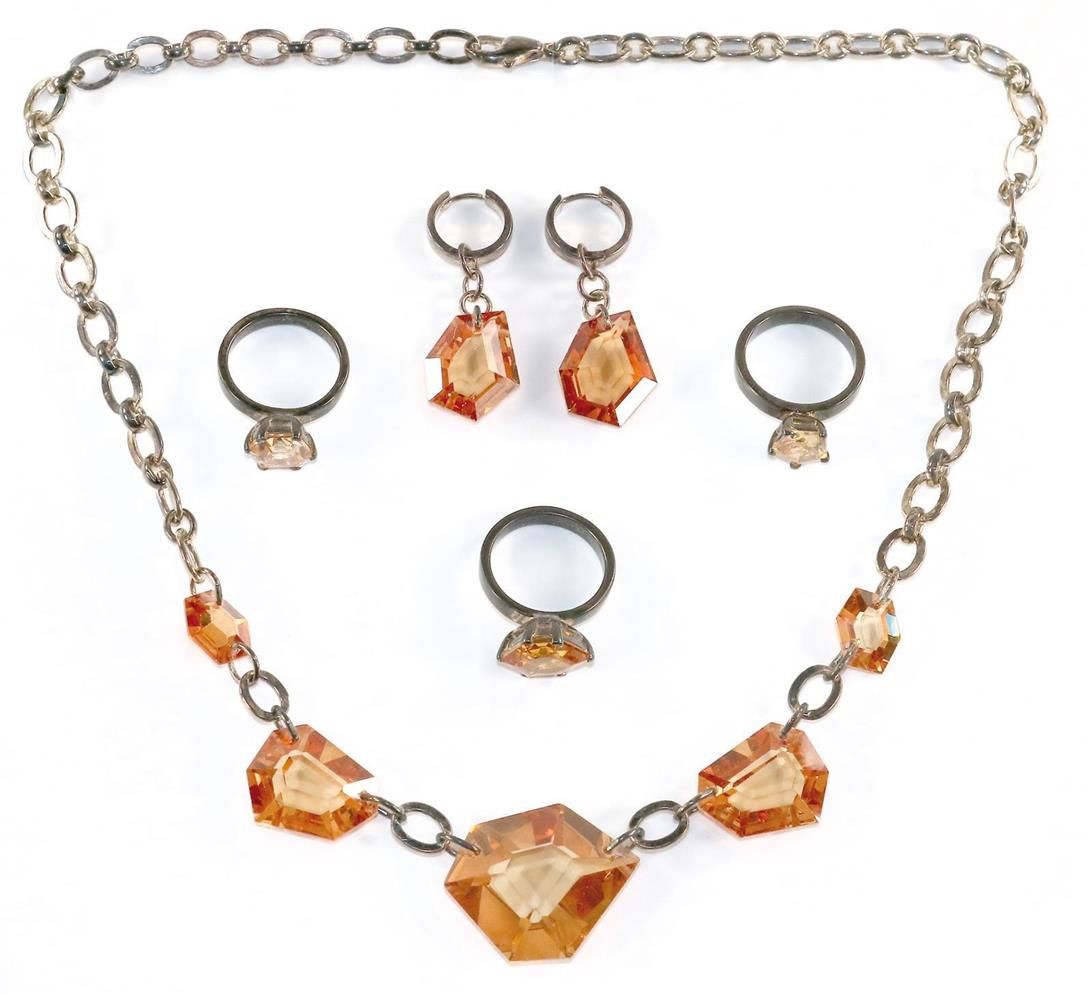 Große Abbildung Nr.1: 137-2404 Collier: (Schmuck)