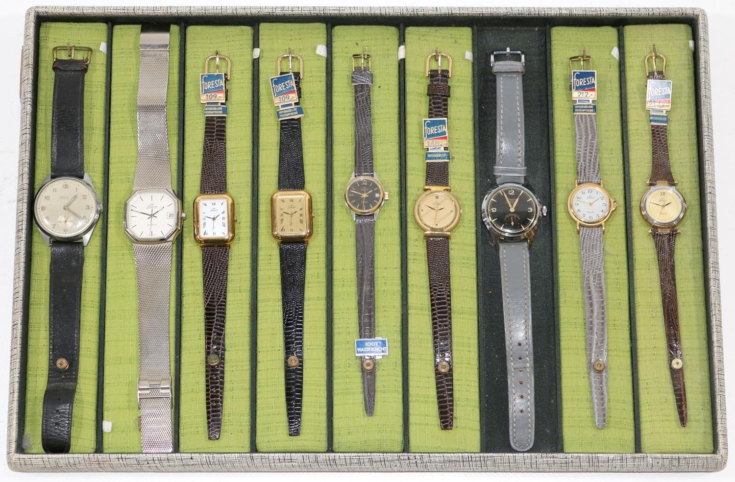 Große Abbildung Nr.1: 137-2519 Pforzheim Uhrensammlung: (Uhren, Armbanduhren)