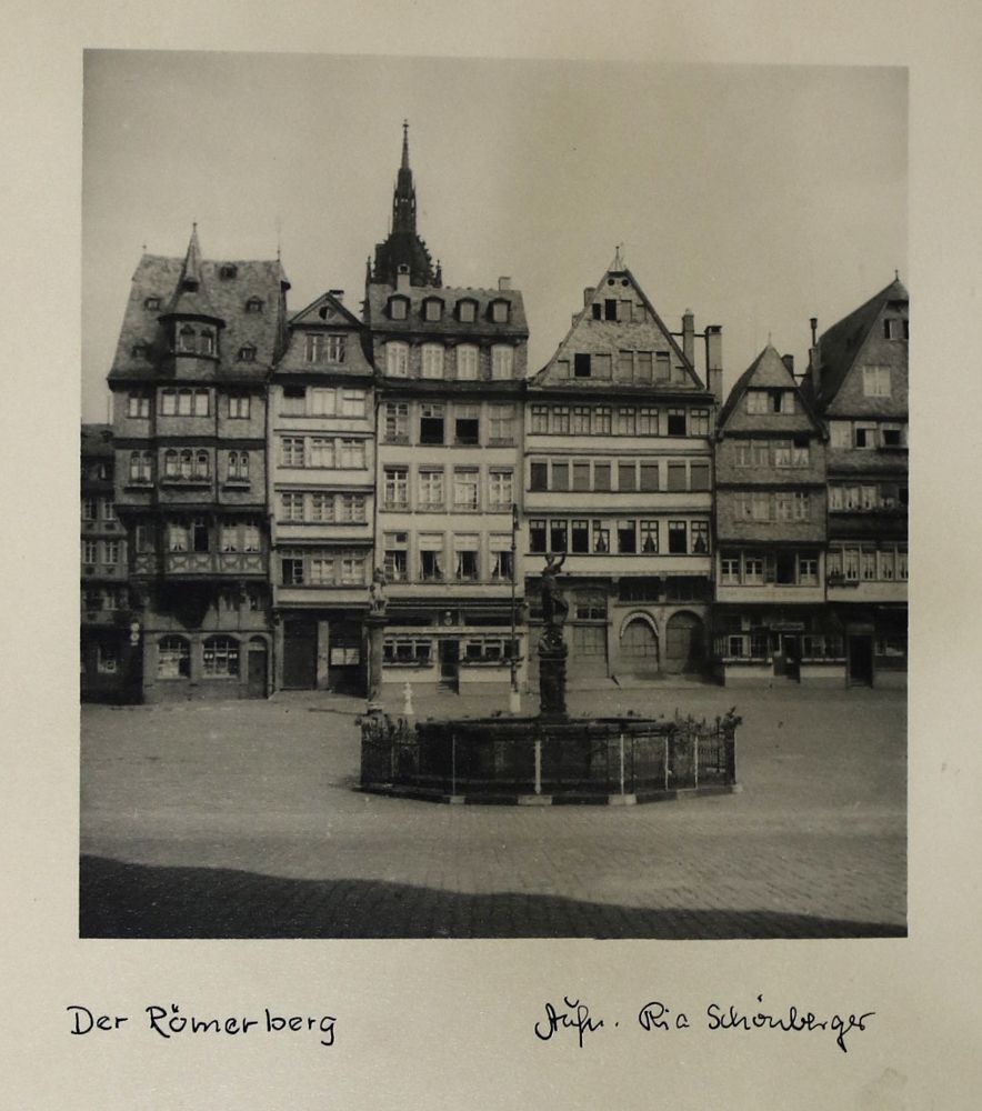 Große Abbildung Nr.1: 137-2574 Frankfurt/Main.: (Photographie)