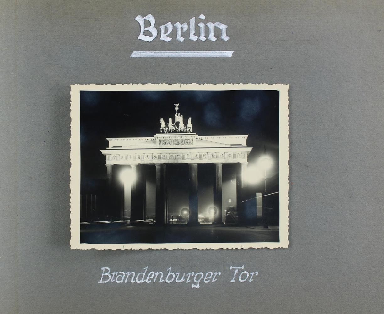 Große Abbildung Nr.2: 137-492 Wachregiment Berlin.: (Militaria)