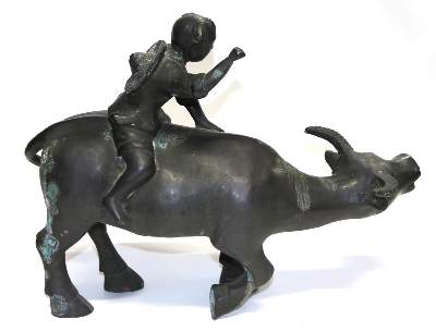 Bild Nr.2: 137-2273 Große Bronze China: (Asiatika)