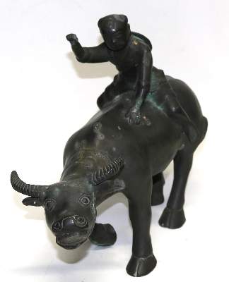 Bild Nr.3: 137-2273 Große Bronze China: (Asiatika)