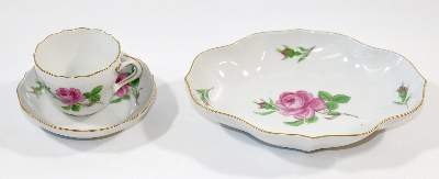 Bild Nr.1: 137-2375 Meissen fünf Teile.: (Porzellan u. Keramik, Meissen)
