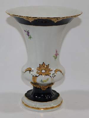 Bild Nr.3: 137-2380 Meissen Prunkvase.: (Porzellan u. Keramik, Meissen)