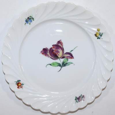 Bild Nr.2: 137-2386 Nymphenburg, Resteservice: (Porzellan u. Keramik)
