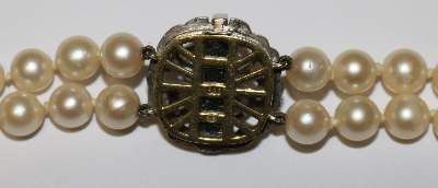 Bild Nr.4: 137-2414 Perlencollier mit schwerem: (Schmuck)