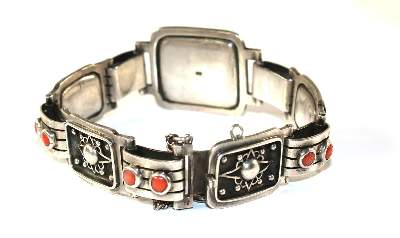 Bild Nr.2: 137-2434 Silberarmband um 1900.: (Schmuck)