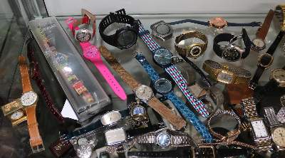 Bild Nr.24: 137-2517 Armbanduhrensammlung.: (Uhren, Armbanduhren)