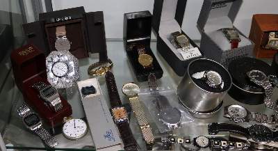 Bild Nr.27: 137-2517 Armbanduhrensammlung.: (Uhren, Armbanduhren)
