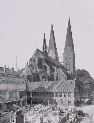Bild Nr.1: 137-2585 Lübeck.: (Photographie)