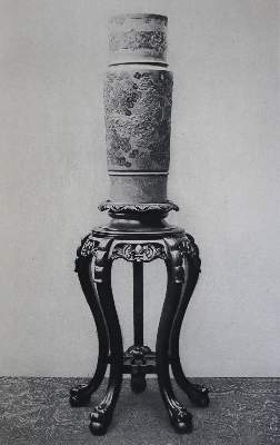 Bild Nr.2: 137-745 Havard,H.: (Möbel)
