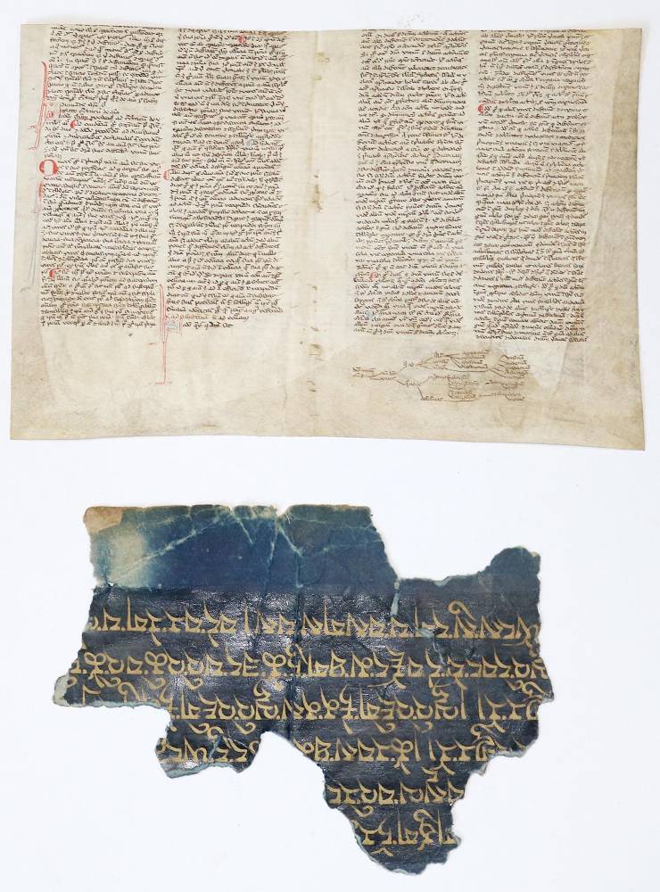 Große Abbildung Nr.2: 138-160 Perlbibel.: (Handschriften, Einbandmakulatur)