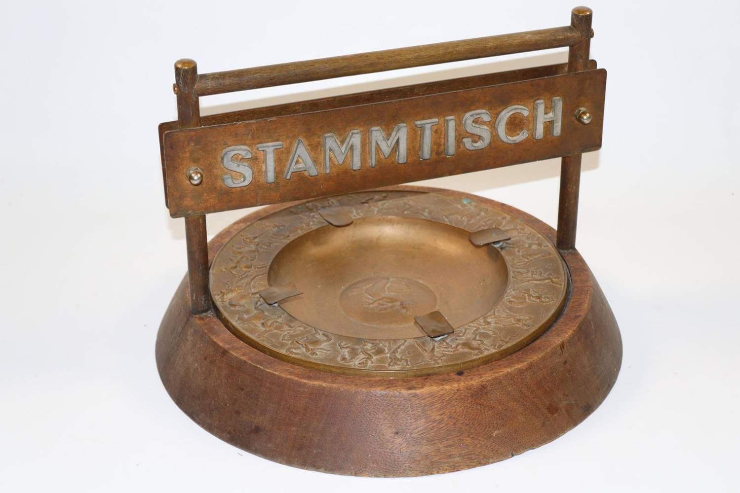 Große Abbildung Nr.1: 138-2801 Bronzerelief Stammtischascher.: (Varia)
