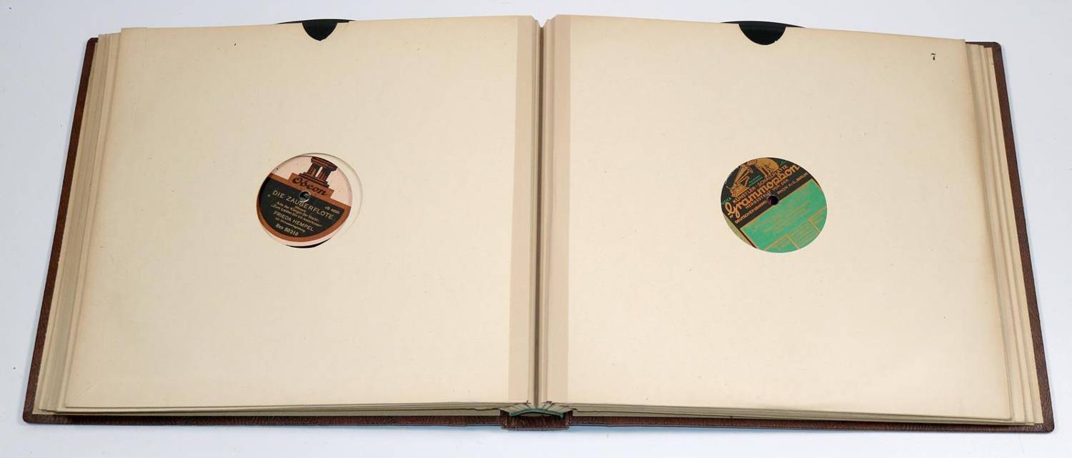 Große Abbildung Nr.3: 138-2834 Schellackplatten Slg.: (Varia, Musikinstrumente)