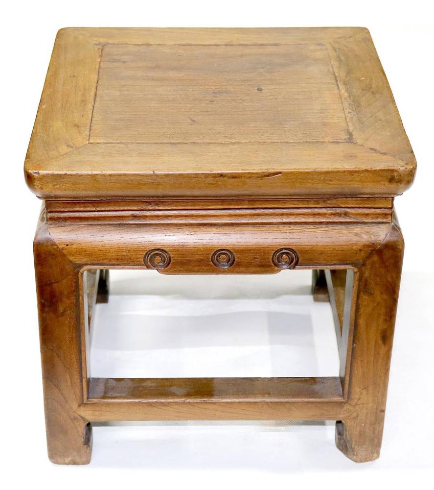 Große Abbildung Nr.1: 138-2900 Kleinmöbel China: (Asiatika)