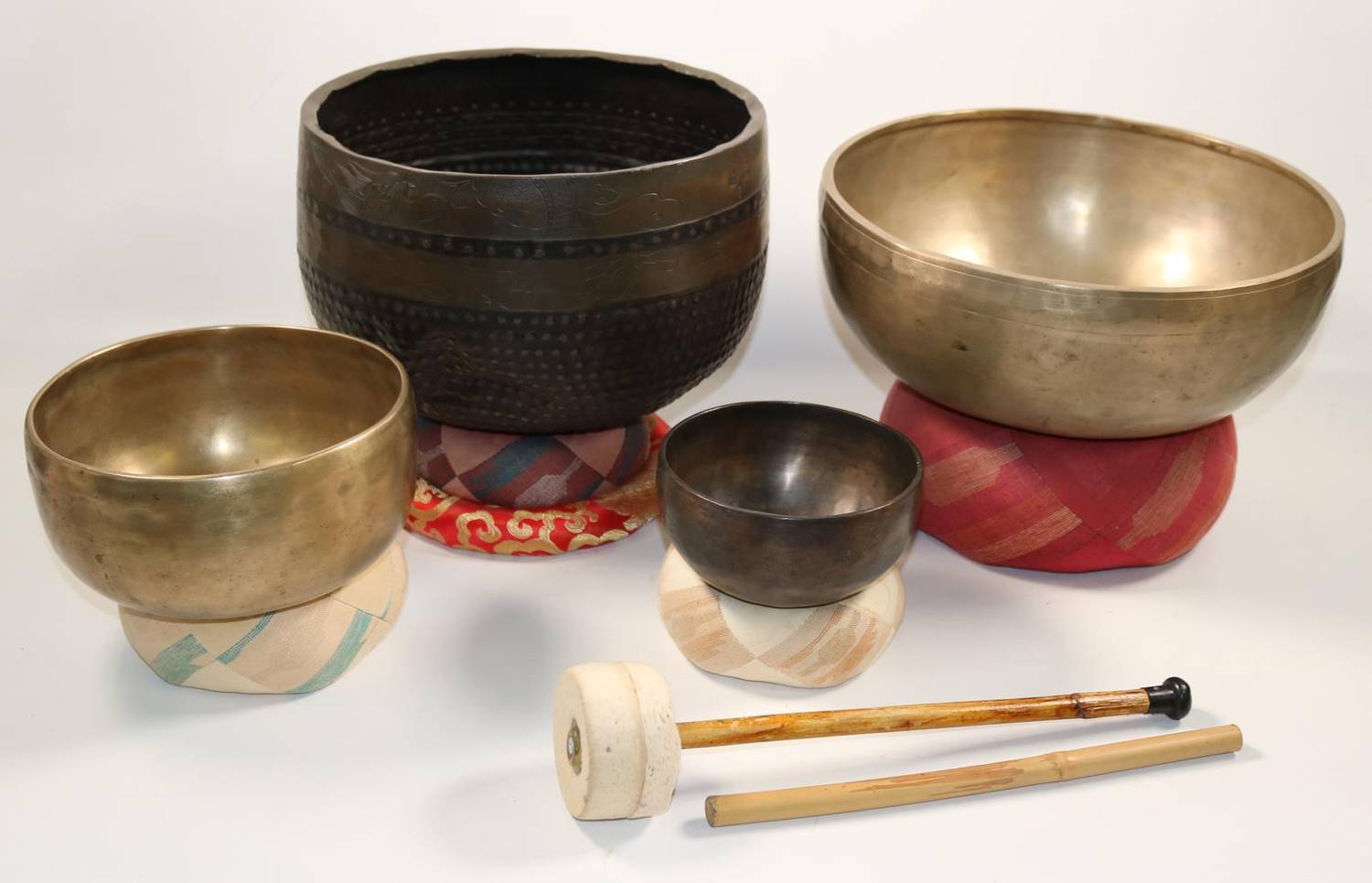 Große Abbildung Nr.1: 138-2916 Klangschalen.: (Asiatika, Ritualgegenstände)