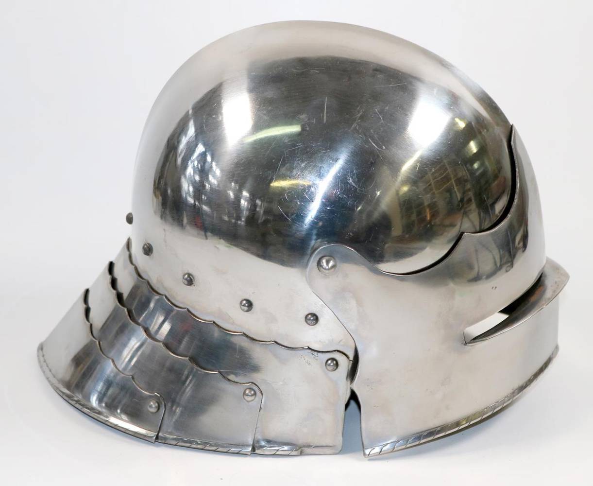 Große Abbildung Nr.2: 138-2956 Geschlossener Helm: (Militaria)