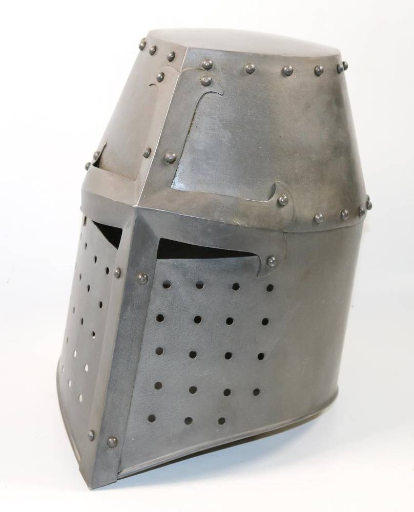 Große Abbildung Nr.1: 138-2963 Topfhelm: (Militaria)
