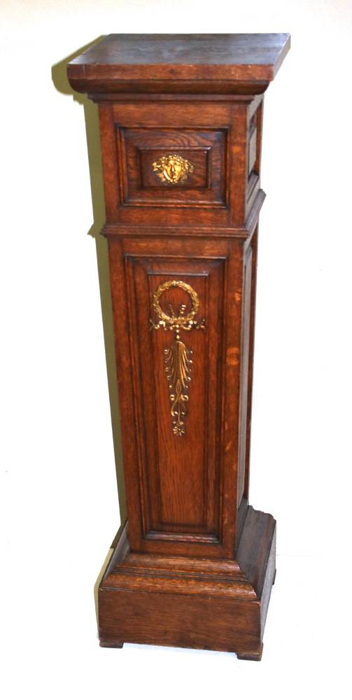 Große Abbildung Nr.1: 138-2986 Holzsäule, Postament: (Möbel, Säulen)