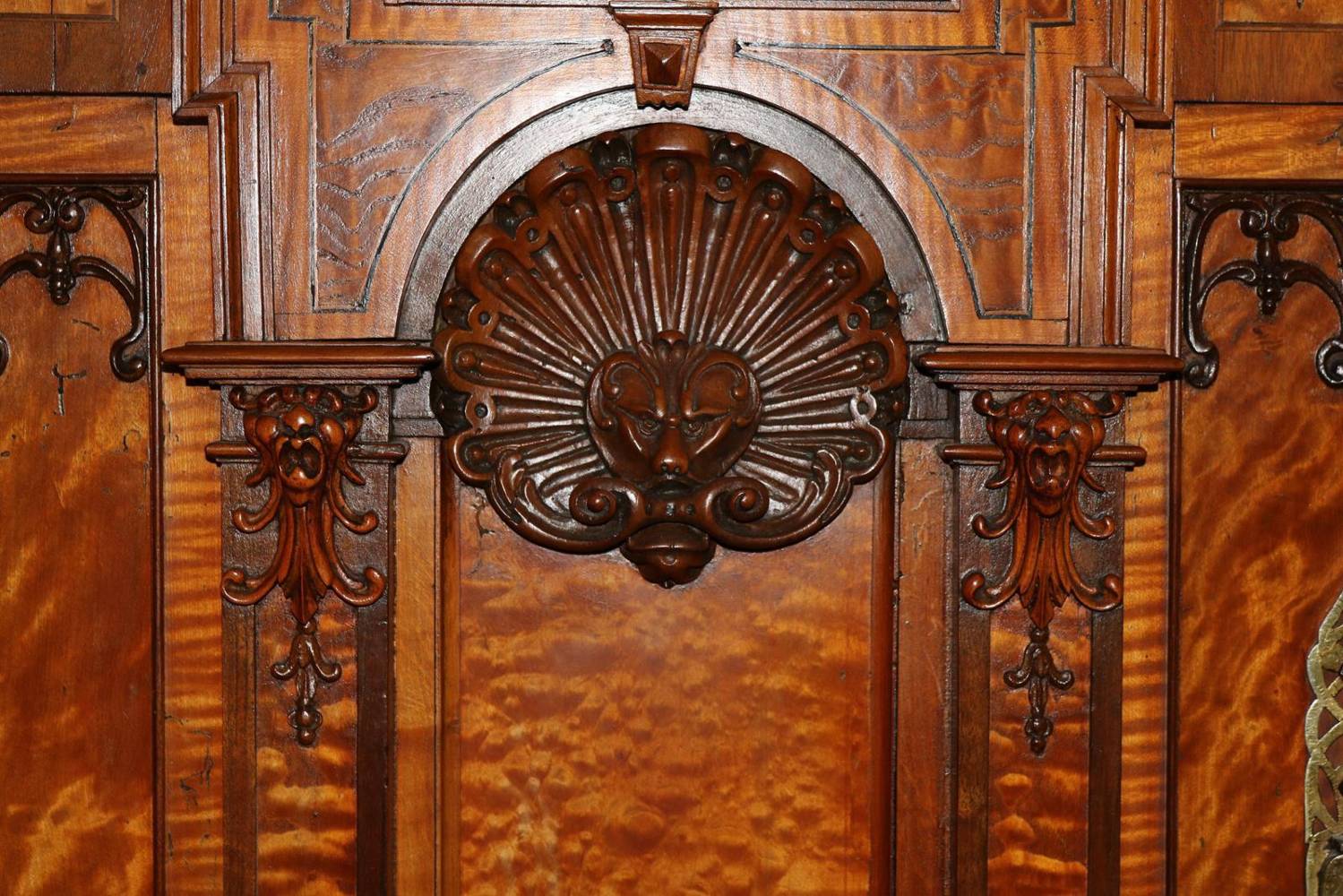 Große Abbildung Nr.211: 138-2990 Bodensee-Barockschrank.: (Möbel, Schränke)