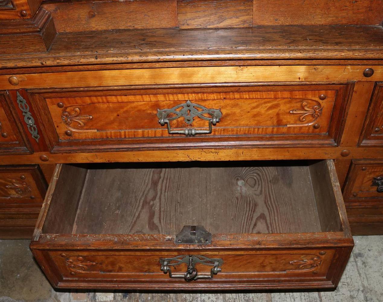 Große Abbildung Nr.29: 138-2990 Bodensee-Barockschrank.: (Möbel, Schränke)