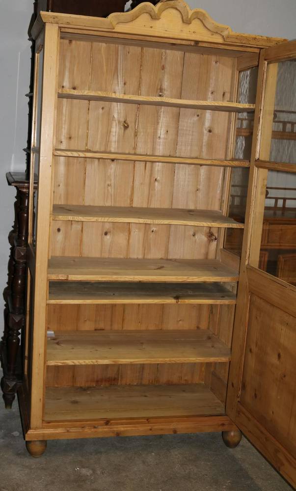 Große Abbildung Nr.2: 138-2995 Vitrinenschrank,: (Möbel, Schränke)
