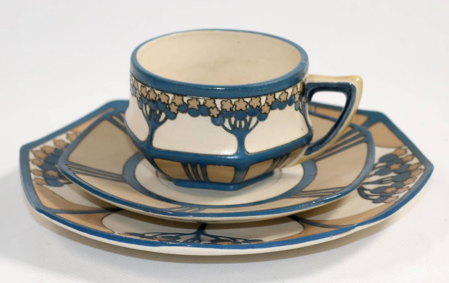 Große Abbildung Nr.1: 138-3092 Mettlach Kaffee-Gedeck: (Porzellan u. Keramik)