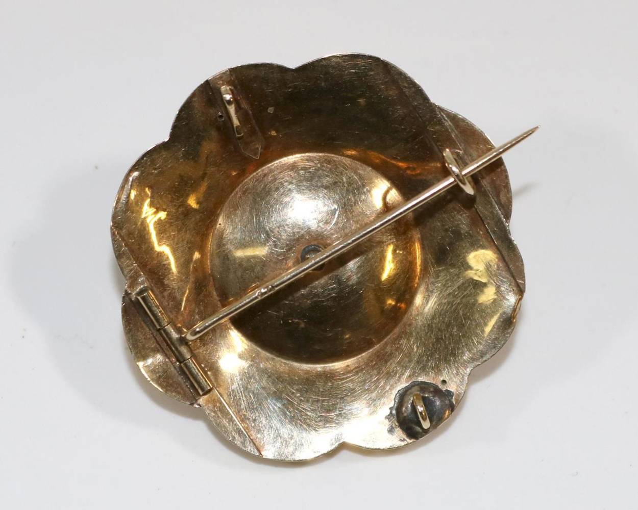 Große Abbildung Nr.2: 138-3103 Biedermeier Goldbrosche.: (Schmuck, Broschen)
