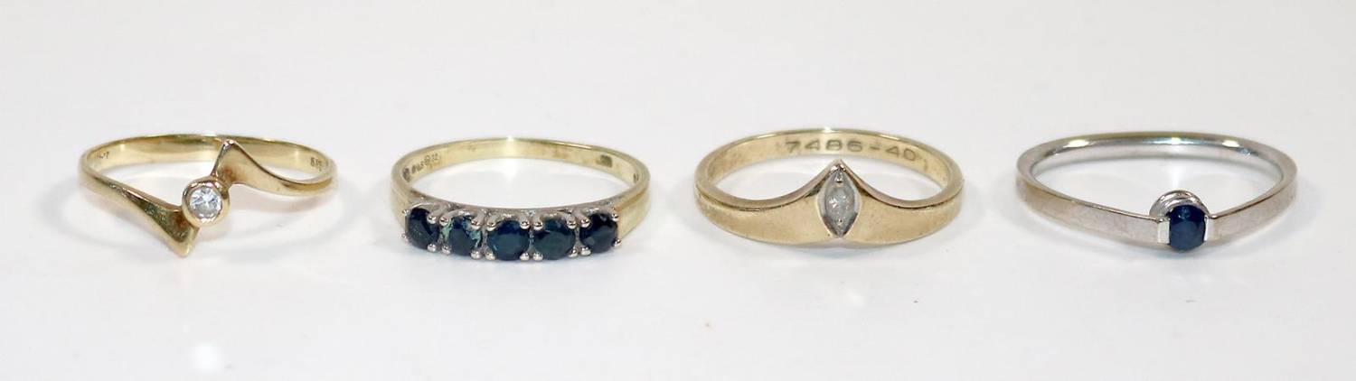 Große Abbildung Nr.1: 138-3120 Vier Damenringe,: (Schmuck, Ringe)