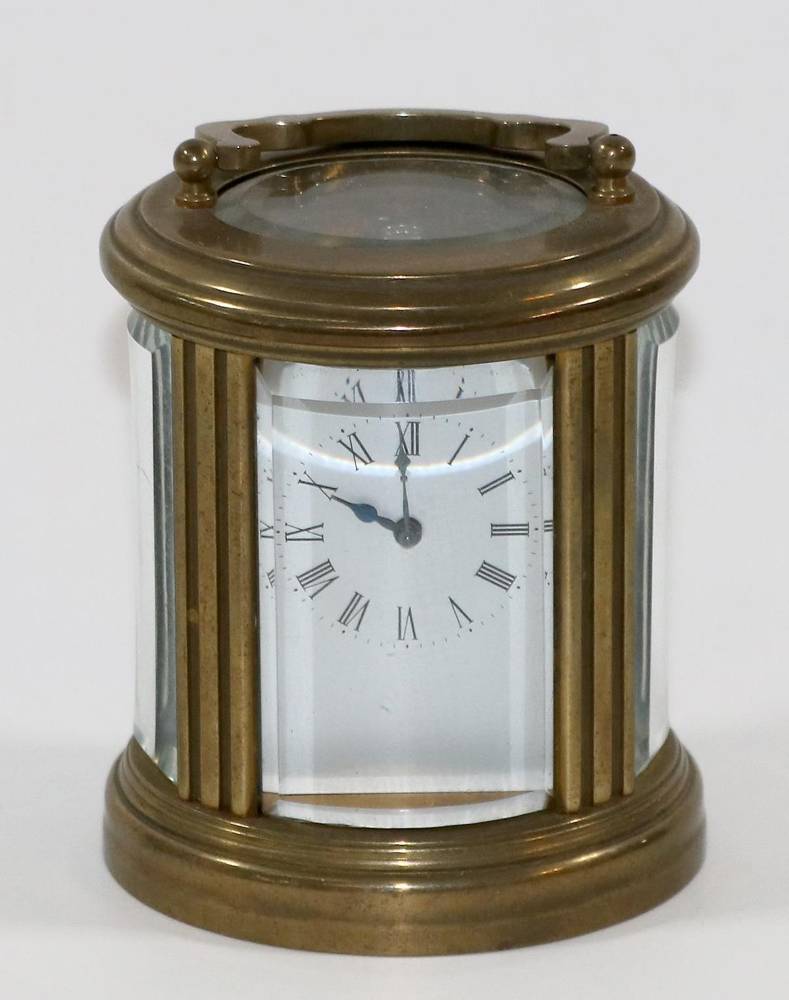 Große Abbildung Nr.1: 138-3240 Kleine Tischuhr.: (Uhren, Tischuhren)