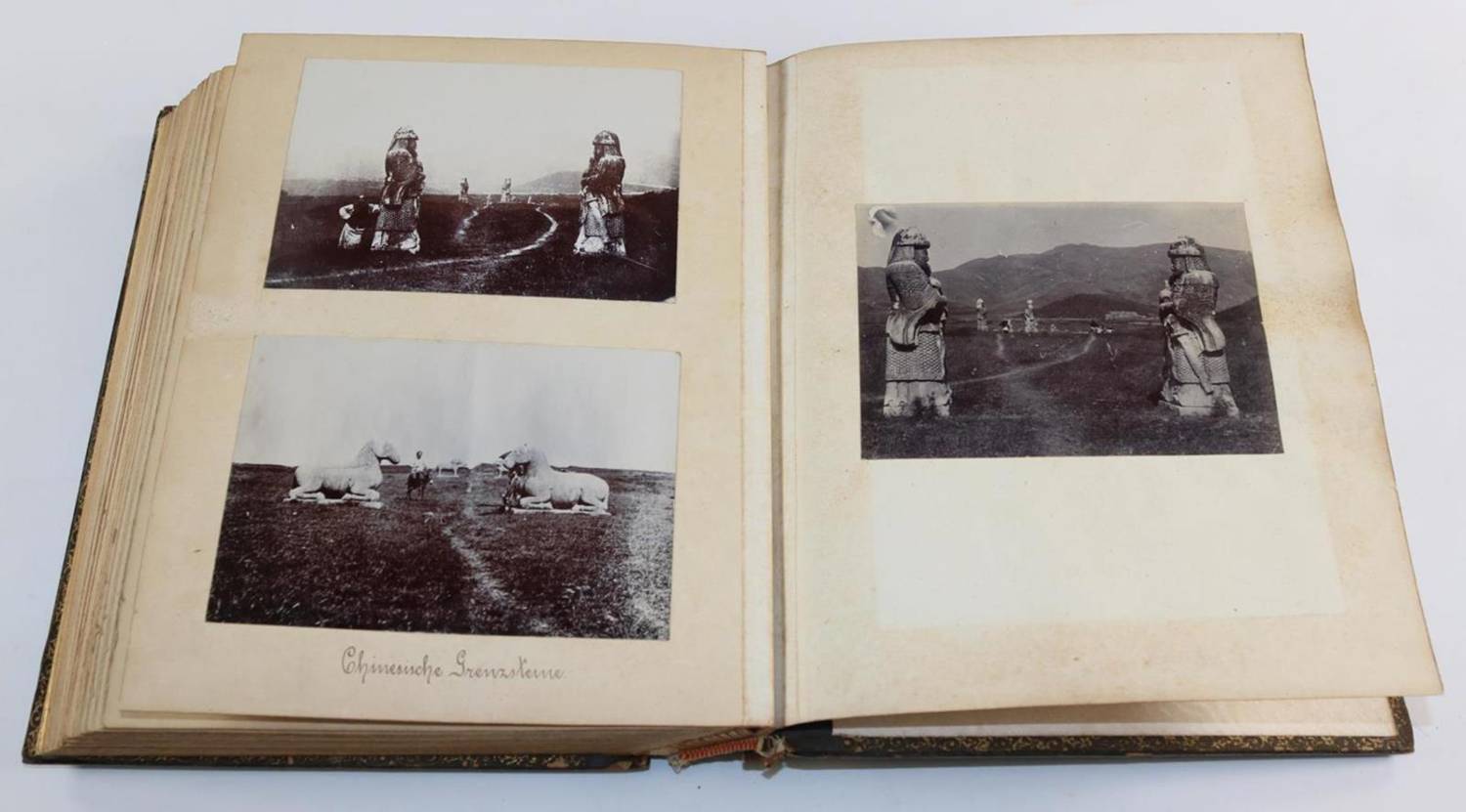 Große Abbildung Nr.19: 138-3253 Photoalbum: (China, SMS Luchs)