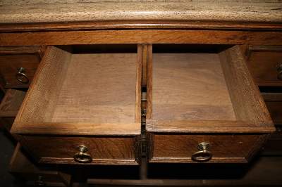 Bild Nr.23: 138-2988 Apothekerschrank 1783: (Möbel, Schränke)